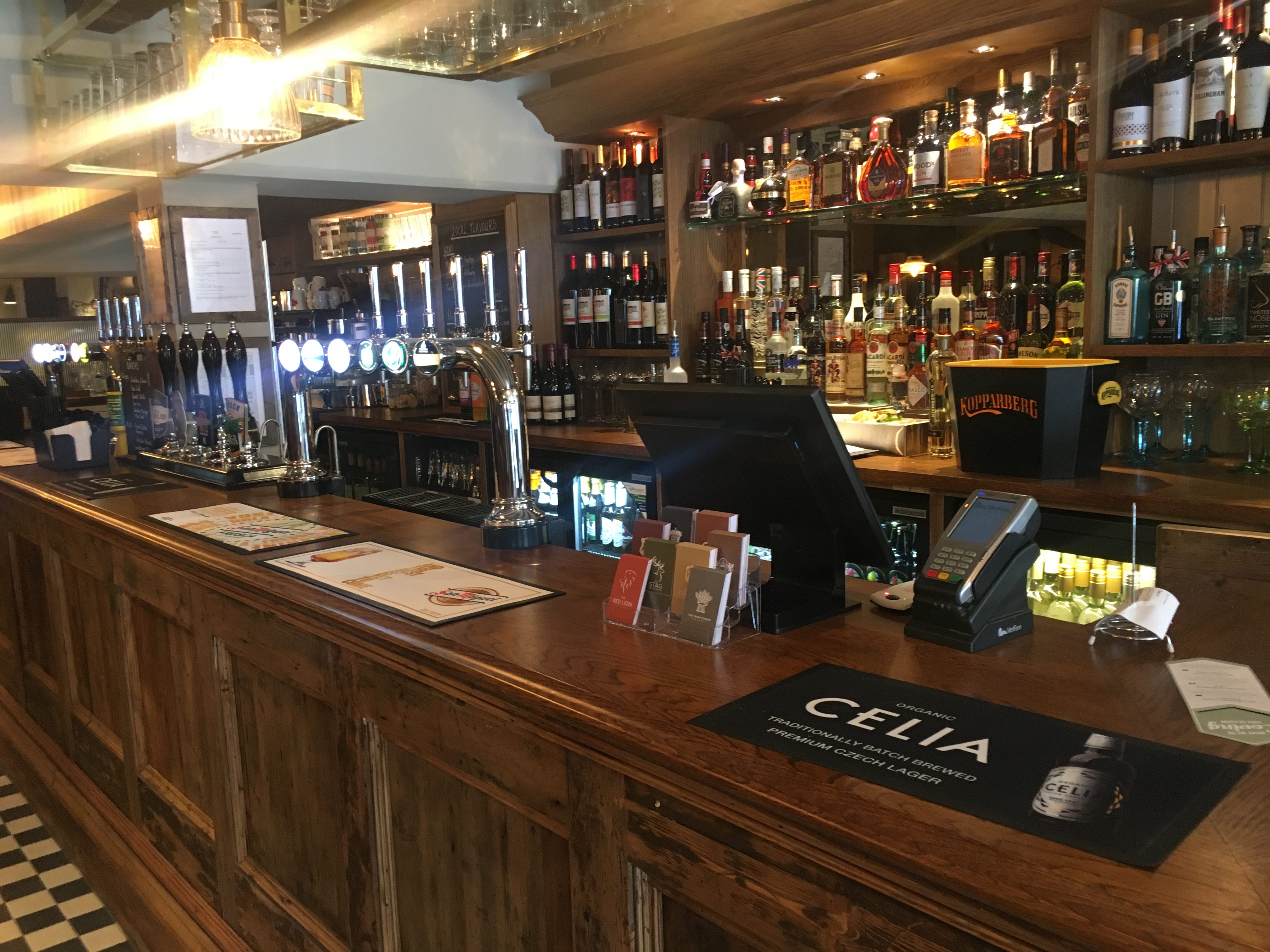 Picture of the bar in the Red Lion, Odiham